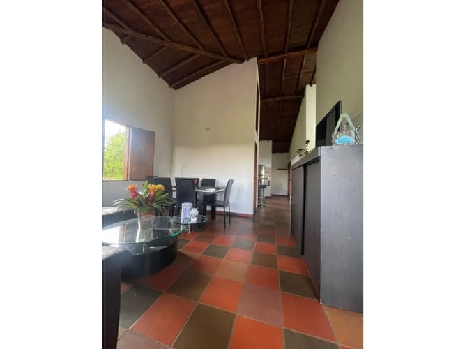 Casa de 2 alcobas en arriendo en Playa Rica-Rancheria, Guarne, 230 m² · foto 6 de 10