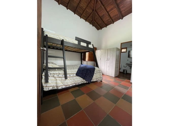 Casa de 2 alcobas en arriendo en Playa Rica-Rancheria, Guarne, 230 m² · foto 8 de 10