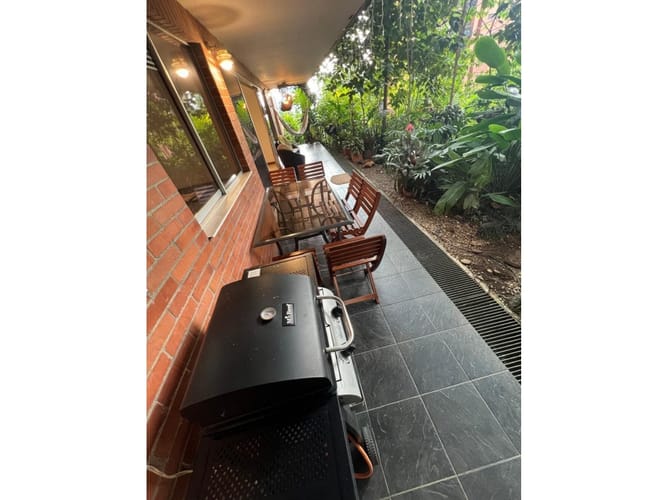 Apartamento de 1 alcoba en arriendo en Los Naranjos, Medellín, 94 m² · foto 4 de 17