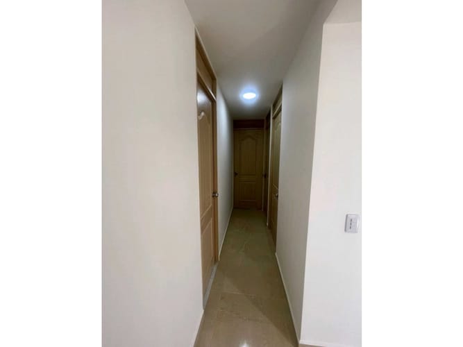 Apartamento de 3 alcobas en venta en La Macarena, Rionegro, 55 m² · foto 4 de 13
