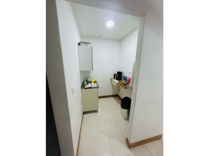 Oficina en venta en La Florida, Medellín, 48 m² · foto 4 de 10