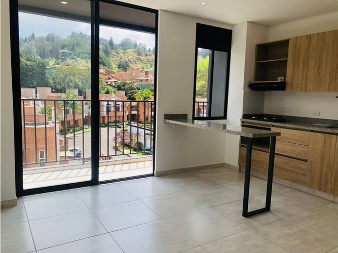 Apartamento de 2 alcobas en venta en El Retiro, 73 m² · foto 1 de 16