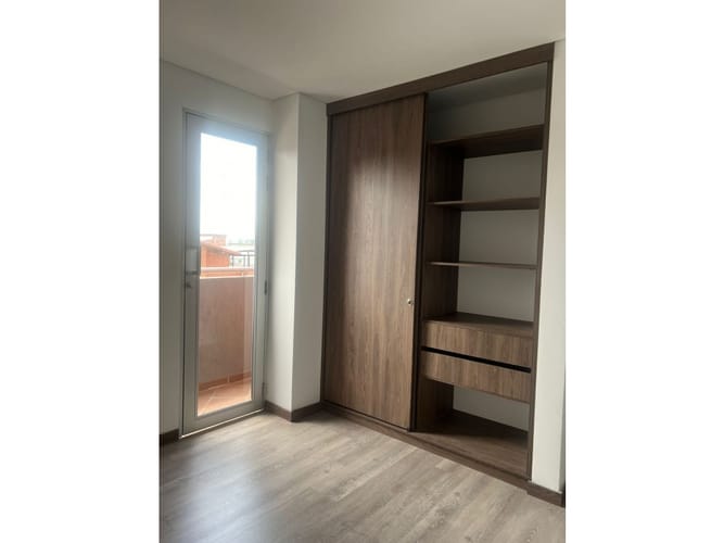 Apartamento de 1 alcoba en venta en San Antonio De Pereira, Girón, 52 m² · foto 6 de 7