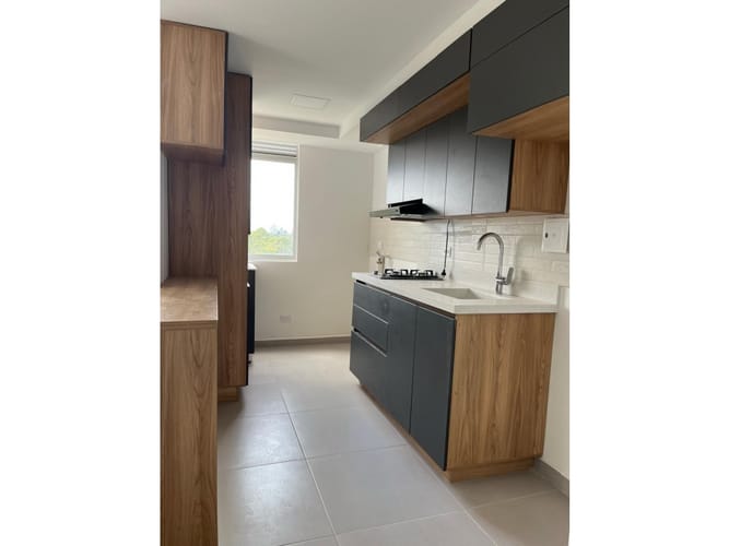 Apartamento de 3 alcobas en venta en Centro, Rionegro, 56 m² · foto 3 de 9