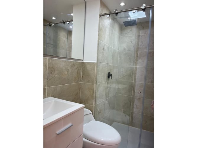 Apartamento de 3 alcobas en venta en Centro, Rionegro, 56 m² · foto 8 de 9