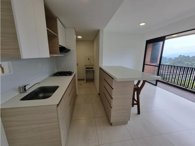 Apartamento de 2 alcobas en venta en Barro Blanco, Rionegro, 68 m² · foto 7 de 14