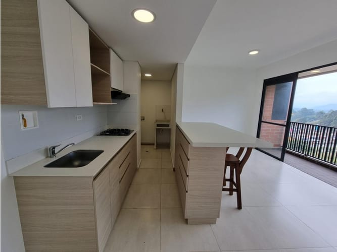 Apartamento de 2 alcobas en venta en Barro Blanco, Rionegro, 68 m² · foto 10 de 14