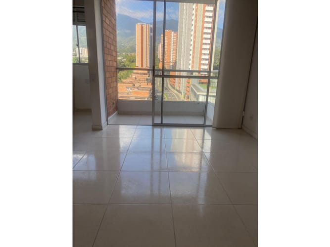 Apartamento de 3 alcobas en venta en La Ospina, La Estrella, 65 m² · foto 5 de 9