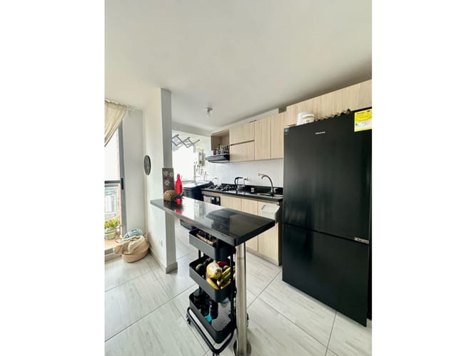 Apartamento de 3 alcobas en arriendo en La Cuenca, Medellín, 79 m² · foto 2 de 24