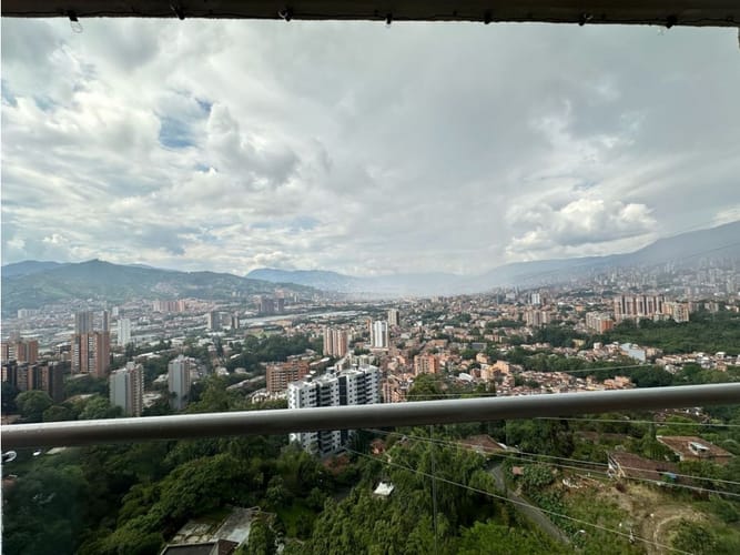 Apartamento de 3 alcobas en arriendo en La Cuenca, Medellín, 79 m² · foto 11 de 24