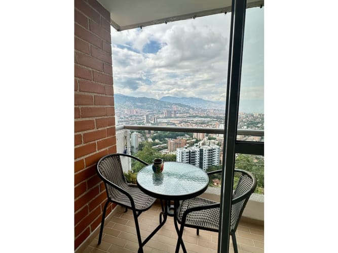 Apartamento de 3 alcobas en arriendo en La Cuenca, Medellín, 79 m² · foto 16 de 24