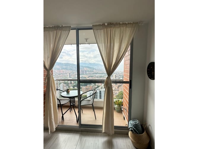 Apartamento de 3 alcobas en arriendo en La Cuenca, Medellín, 79 m² · foto 17 de 24