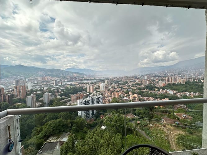 Apartamento de 3 alcobas en arriendo en La Cuenca, Medellín, 79 m² · foto 19 de 24