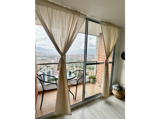 Apartamento de 3 alcobas en arriendo en La Cuenca, Medellín, 79 m² · foto 22 de 24
