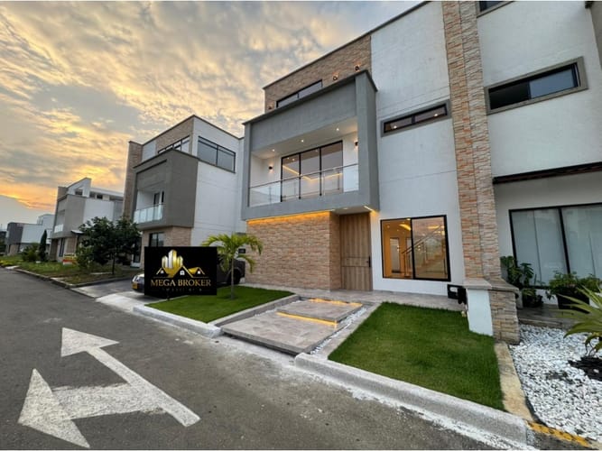 Apartaestudio en venta en Las Mercedes, Jamundí, 330 m² · foto 2 de 24
