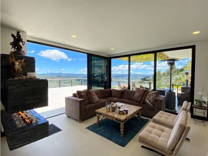 Casa de 5 alcobas en venta en El Retiro, 550 m² · foto 4 de 18
