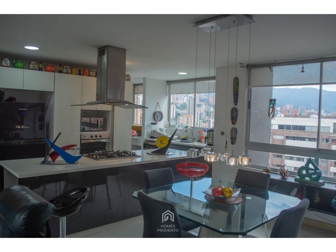 Apartamento de 3 alcobas en arriendo en Villa Carlota, Medellín, 120 m² · foto 4 de 17