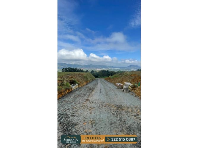 Lote en venta en Lomitas, La Ceja, 1850 m² · foto 4 de 8