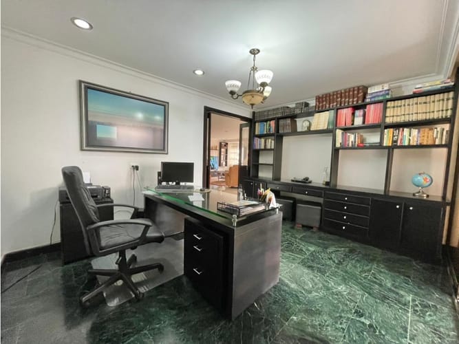 Apartamento de 4 alcobas en arriendo en El Poblado, Medellín, 480 m² · foto 20 de 22