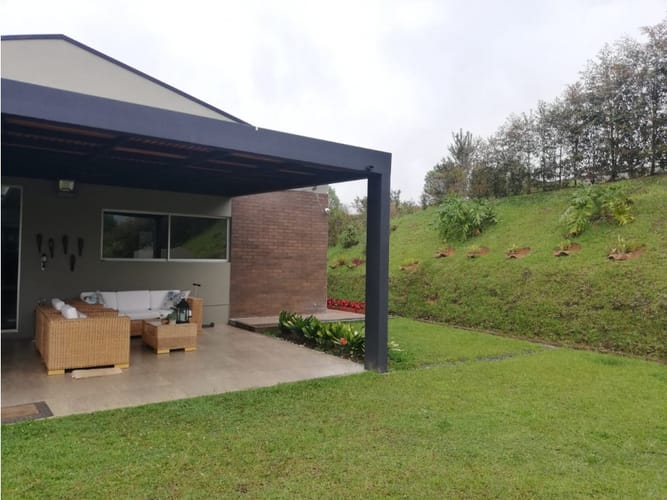 Casa de 5 alcobas en venta en El Retiro, 390 m² · foto 16 de 22