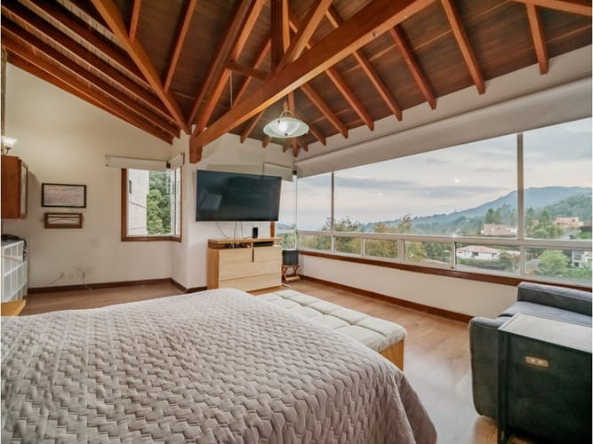 Casa de 5 alcobas en venta en San Diego, Medellín, 407 m² · foto 6 de 24