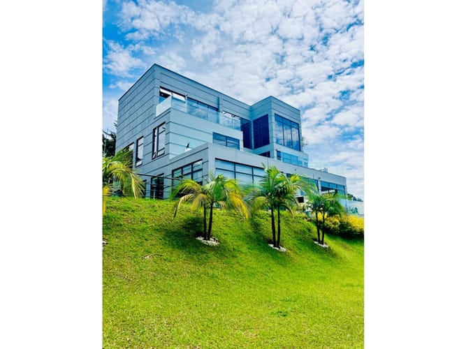Casa de 3 alcobas en venta en El Capiro, El Carmen de Viboral, 660 m² · foto 4 de 19