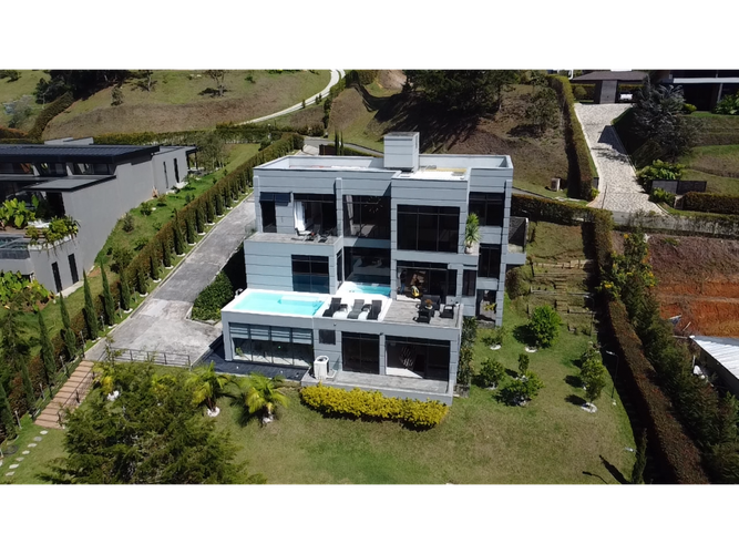 Casa de 3 alcobas en venta en El Capiro, El Carmen de Viboral, 660 m² · foto 5 de 19