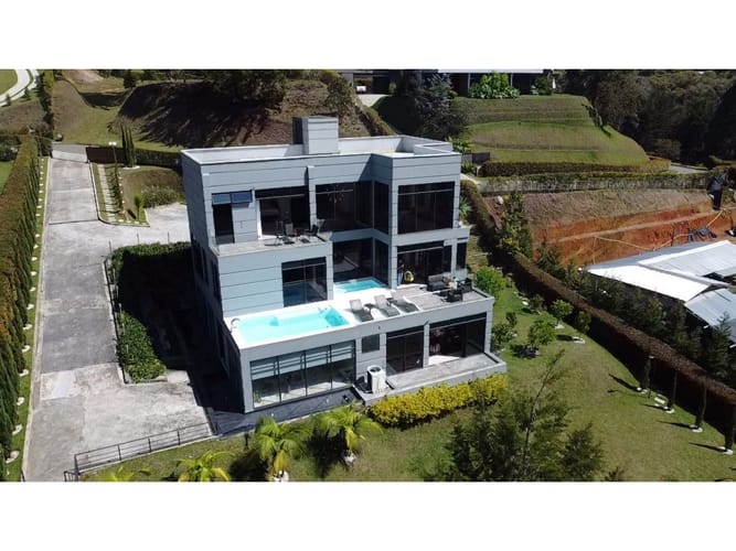 Casa de 3 alcobas en venta en El Capiro, El Carmen de Viboral, 660 m² · foto 11 de 19