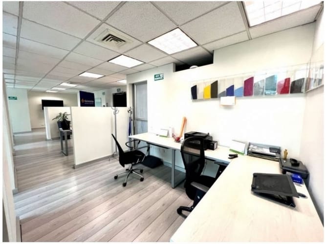 Oficina en venta en El Poblado, Medellín, 80 m² · foto 5 de 10