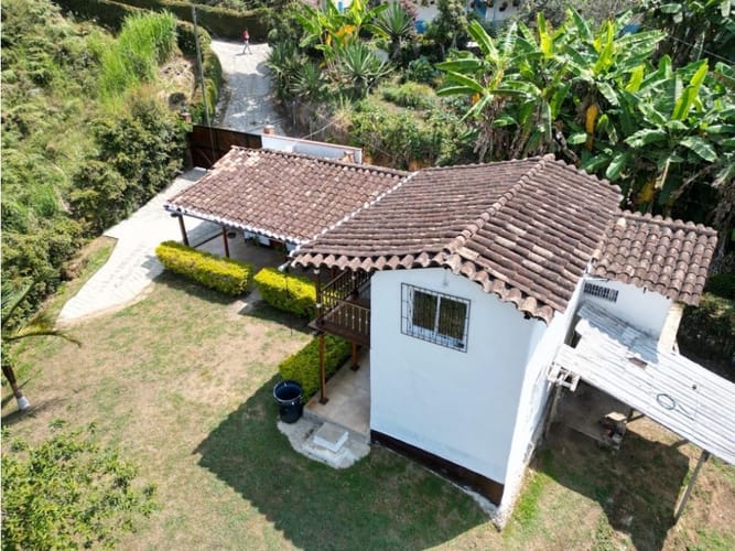 Casa de 5 alcobas en venta en Guarne, 190 m² · foto 4 de 24