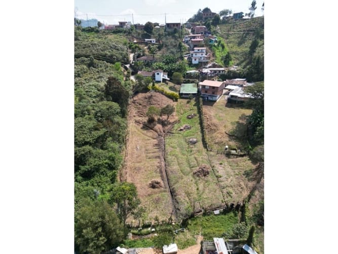 Casa de 5 alcobas en venta en Guarne, 190 m² · foto 7 de 24