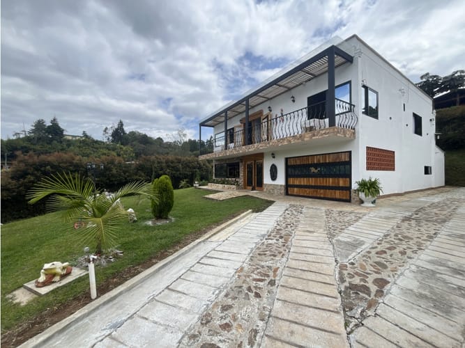 $2.300.000.000 en Guarne