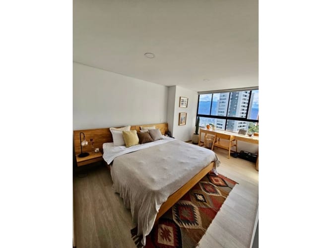 Apartamento de 2 alcobas en arriendo en El Poblado, Medellín, 79 m² · foto 2 de 12