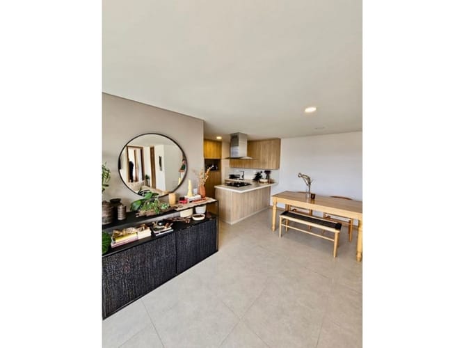 Apartamento de 2 alcobas en arriendo en El Poblado, Medellín, 79 m² · foto 4 de 12