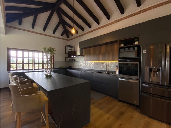 Casa de 3 alcobas en venta en San Antonio De Pereira, El Carmen de Viboral, 420 m² · foto 7 de 14