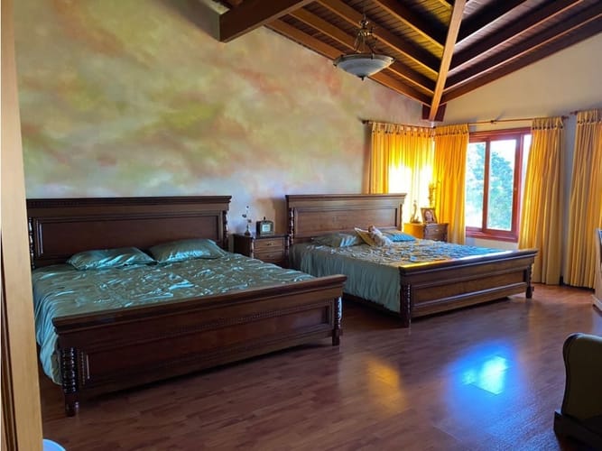 Casa de 8 alcobas en venta en Llano Grande, Rionegro, 700 m² · foto 12 de 20