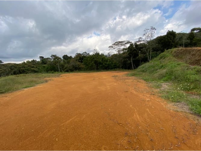 Lote en venta en San Nicolas, La Ceja, 2800 m² · foto 2 de 3