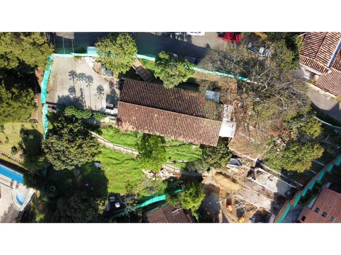 Lote en venta en Pontevedra, Envigado, 1558 m² · foto 2 de 13