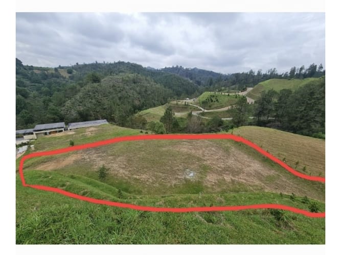 Lote en venta en Lejos Del Nido, El Retiro, 3260 m² · foto 3 de 3