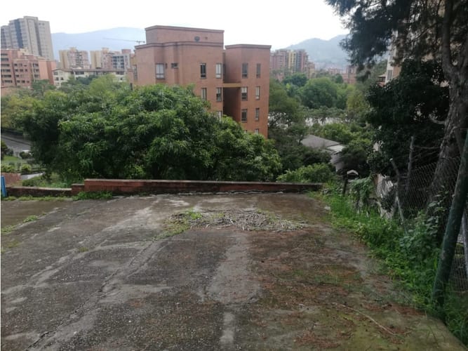 Lote en venta en Pontevedra, Envigado, 1558 m² · foto 4 de 13