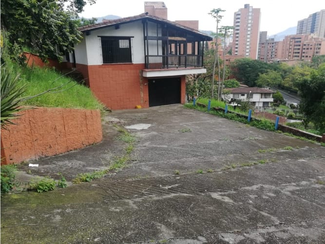 Lote en venta en Pontevedra, Envigado, 1558 m² · foto 5 de 13