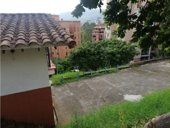 Lote en venta en Pontevedra, Envigado, 1558 m² · foto 8 de 13