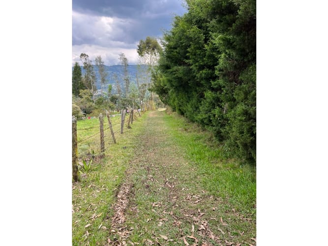 Lote en venta en El Zango, Guarne, 6800 m² · foto 3 de 8