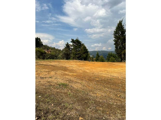 Lote en venta en El Zango, Guarne, 6800 m² · foto 6 de 8