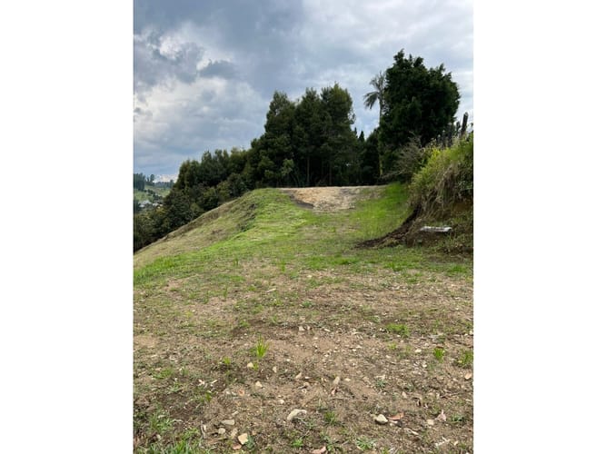 Lote en venta en El Zango, Guarne, 6800 m² · foto 8 de 8