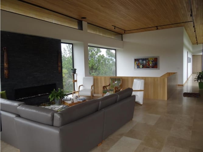 Casa de 4 alcobas en venta en Pantanillo, El Retiro, 418 m² · foto 3 de 12