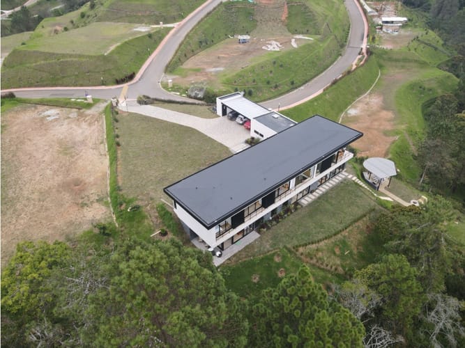 Casa de 4 alcobas en venta en Pantanillo, El Retiro, 418 m² · foto 9 de 12