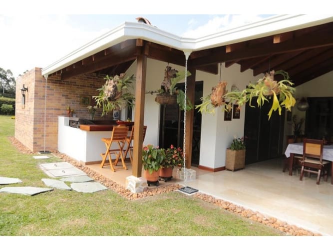 Casa de 4 alcobas en venta en La Ceja, 500 m² · foto 7 de 24