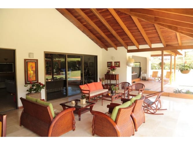 Casa de 4 alcobas en venta en La Ceja, 500 m² · foto 8 de 24