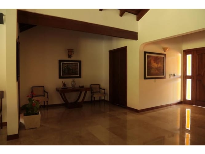 Casa de 4 alcobas en venta en La Ceja, 500 m² · foto 12 de 24